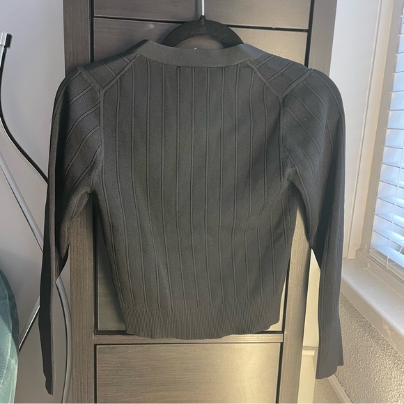 J.Crew Supersculpt V-neck cardigan sweater in black - Picture 3 of 11